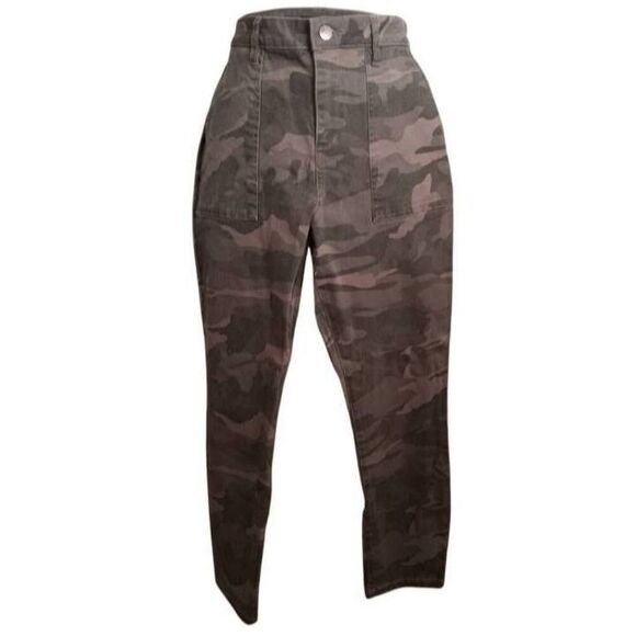 D.JEANS GREEN CAMO JEANS SZ.12 EUC. - Picture 2 of 7